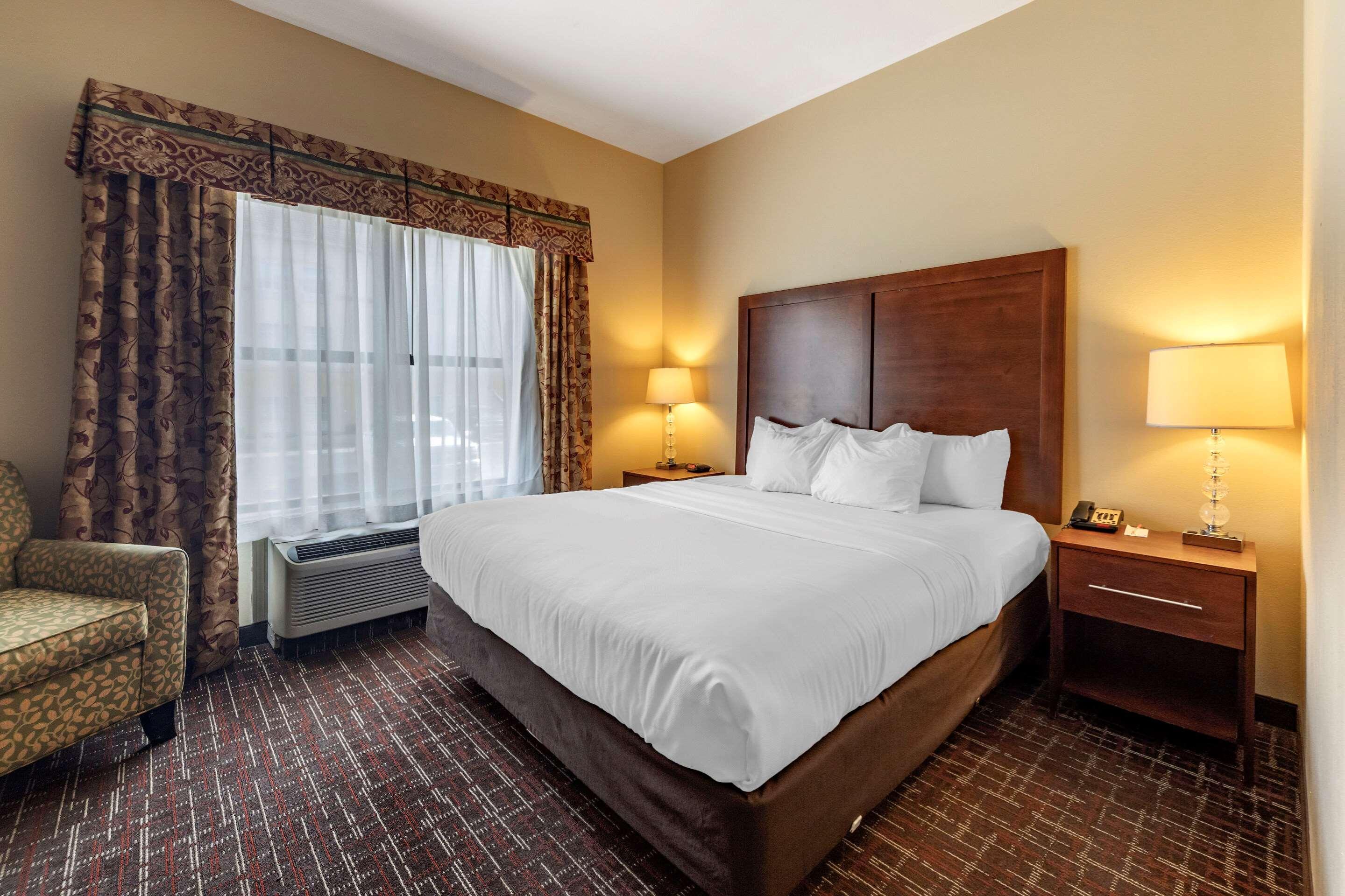 Comfort Inn & Suites Shawnee North Near I-40 Экстерьер фото
