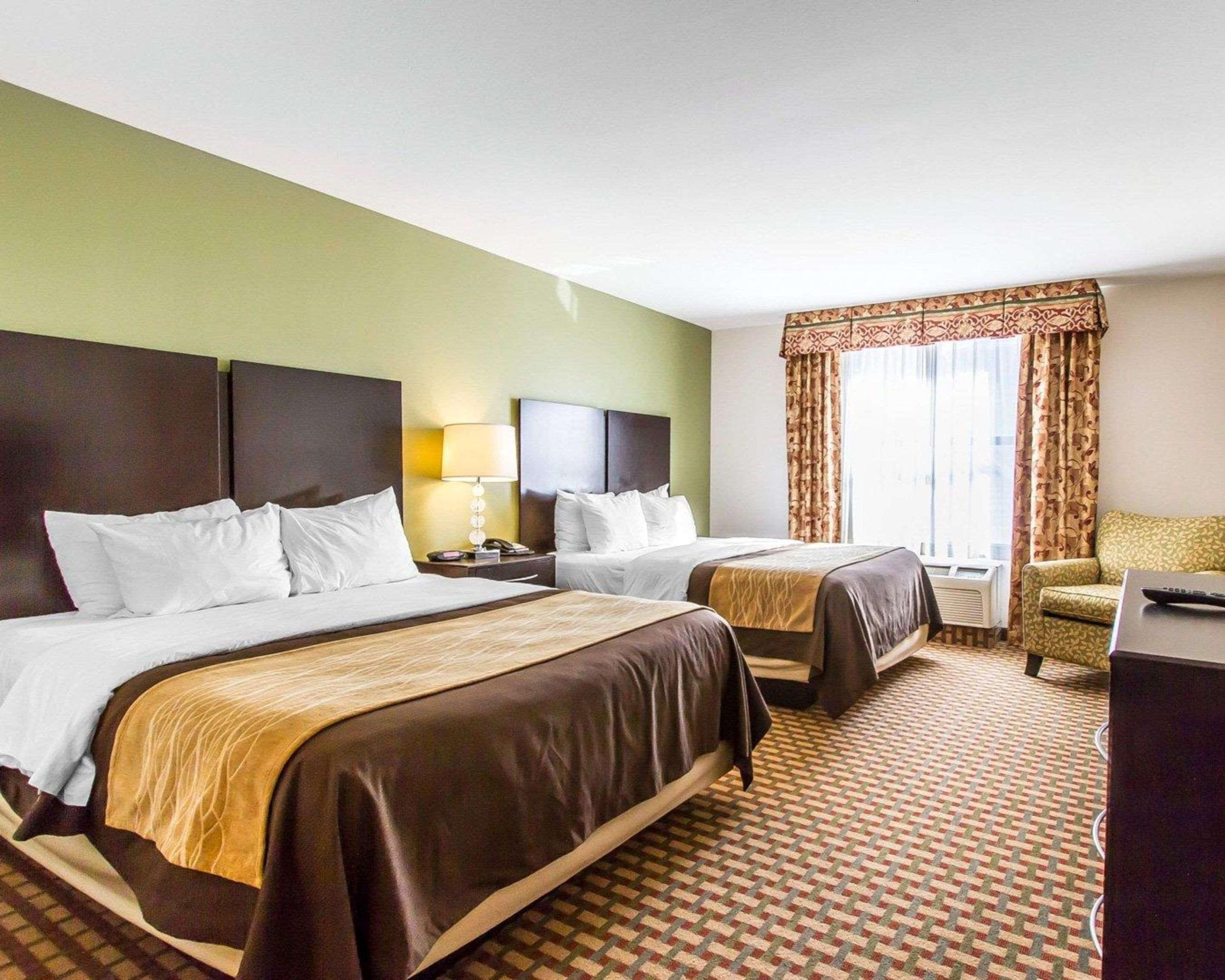 Comfort Inn & Suites Shawnee North Near I-40 Экстерьер фото