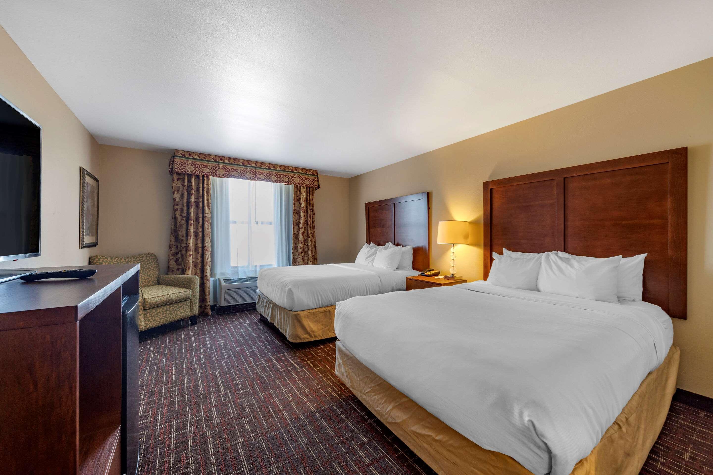 Comfort Inn & Suites Shawnee North Near I-40 Экстерьер фото