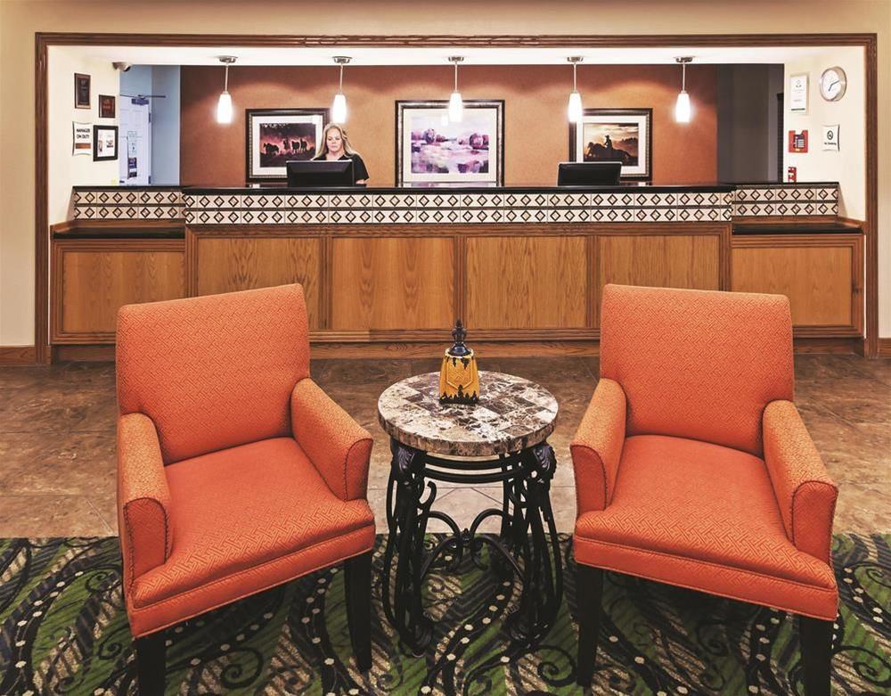 Comfort Inn & Suites Shawnee North Near I-40 Экстерьер фото